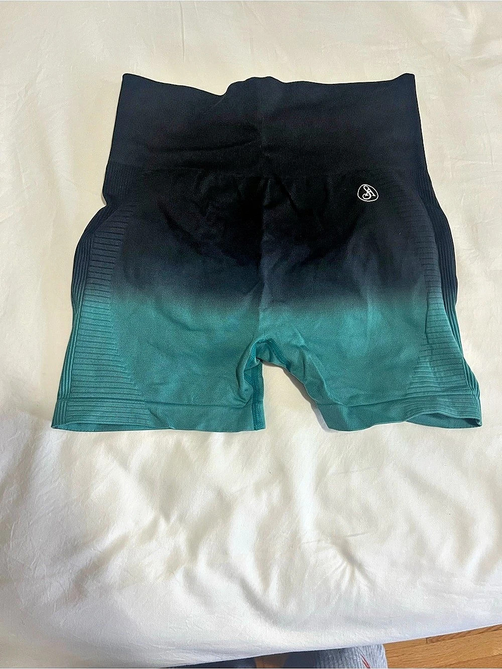 Allure the brand Adapt Ombre Seamless Shorts Black & Green